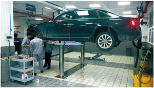 High Quality 2 Post Car Lifter car workshop equipment JLY5800