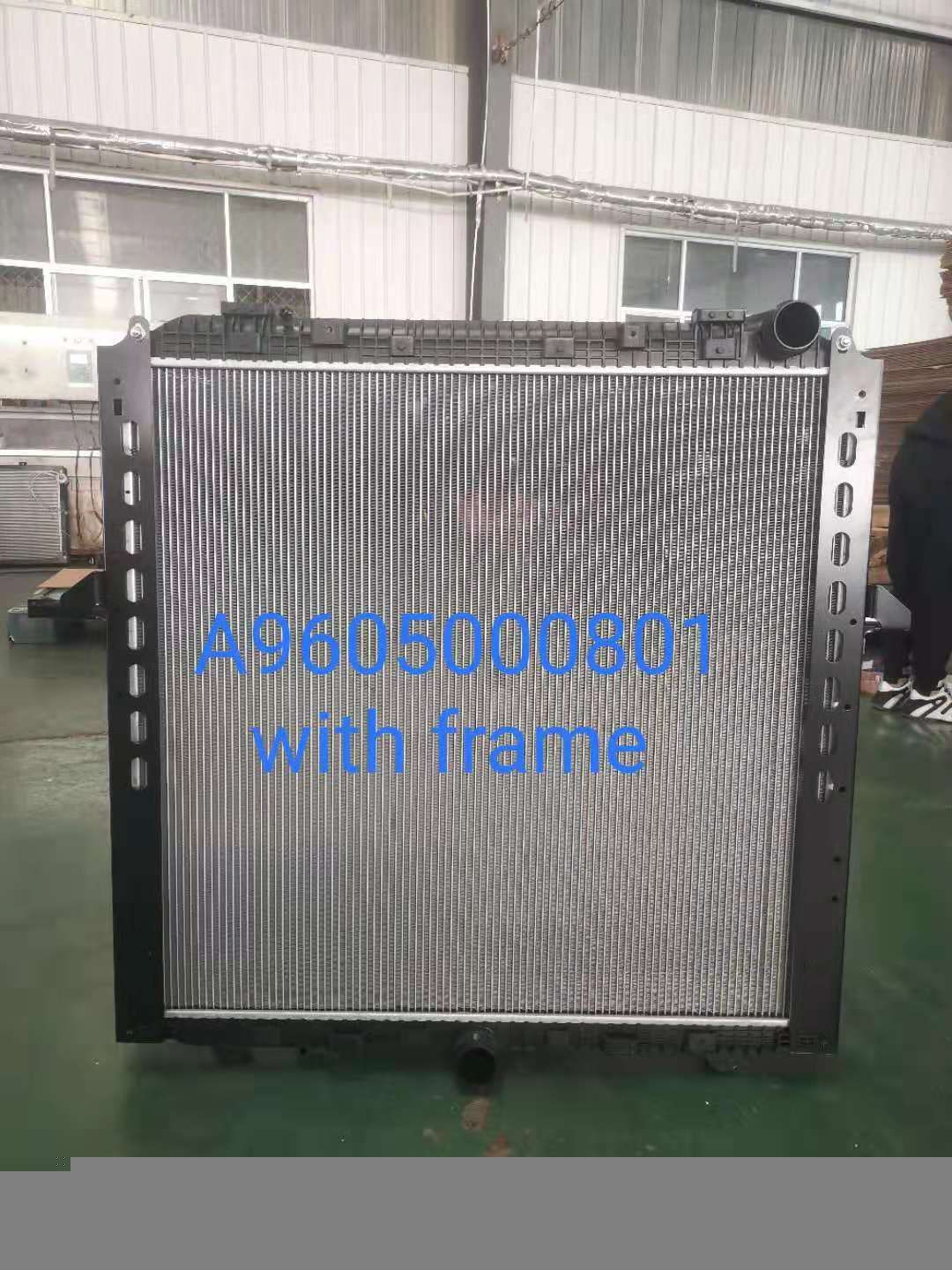 Heavy Duty Truck Mercede S Benz MP4 Radiator A9605000801, A9605002501 with frame whithout frame