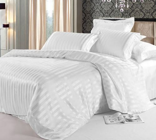 Bedsheet with Pillows